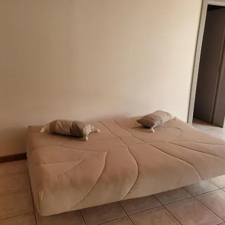 Centfontaines Apartamento *